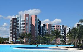 Departamento Moderno Con Vista A La Laguna En Dream Lagoons